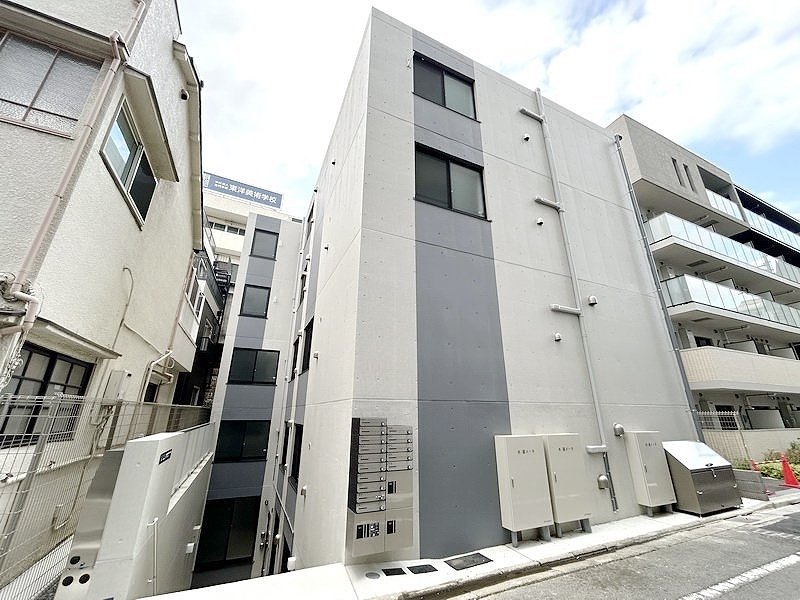 お部屋探しは株式会社 タウンハウジング までお気軽にお問合せ下さい。
クレジットカード決済・首都圏を中心直営143店舗 仲介件数全国2位の豊富な実績!諸費用・審査等・何でもご相談下さい。