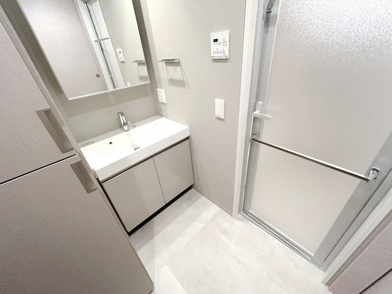 部屋探しは株式会社 タウンハウジング までお気軽にお問合せ下さい。
クレジットカード決済・首都圏を中心直営143店舗 仲介件数全国2位の豊富な実績!諸費用・審査等・何でもご相談下さい。