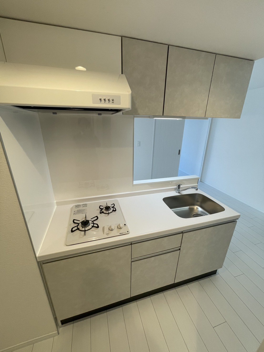 お部屋探しは株式会社 タウンハウジング までお気軽にお問合せ下さい。
クレジットカード決済・首都圏を中心直営143店舗 仲介件数全国2位の豊富な実績!諸費用・審査等・何でもご相談下さい。