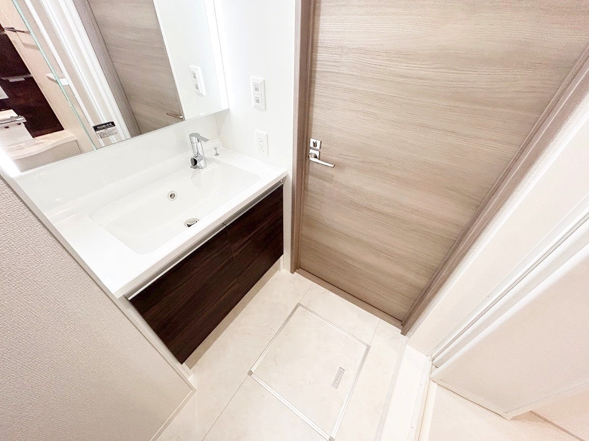 お部屋探しは株式会社 タウンハウジング までお気軽にお問合せ下さい。
クレジットカード決済・首都圏を中心直営143店舗 仲介件数全国2位の豊富な実績!諸費用・審査等・何でもご相談下さい。