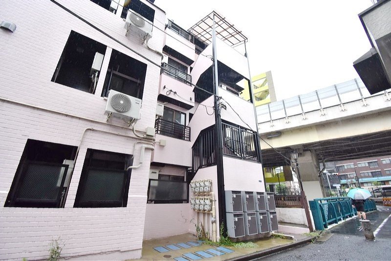 お部屋探しは株式会社 タウンハウジング までお気軽にお問合せ下さい。
クレジットカード決済・首都圏を中心直営143店舗 仲介件数全国2位の豊富な実績!諸費用・審査等・何でもご相談下さい。