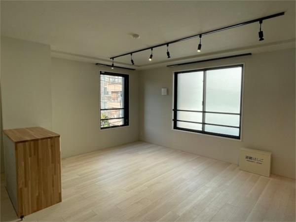 お部屋探しは株式会社 タウンハウジング までお気軽にお問合せ下さい。
クレジットカード決済・首都圏を中心直営143店舗 仲介件数全国2位の豊富な実績!諸費用・審査等・何でもご相談下さい。