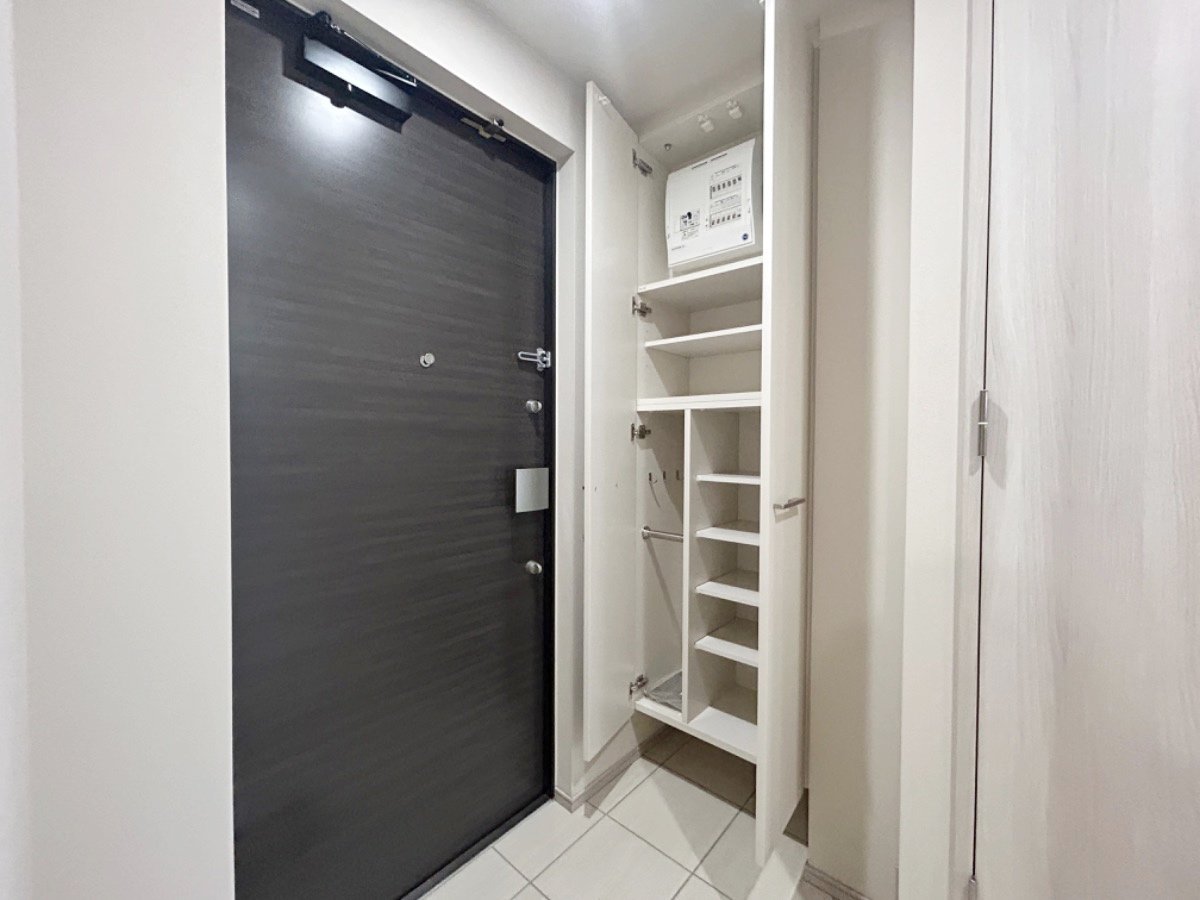 お部屋探しは株式会社 タウンハウジング までお気軽にお問合せ下さい。
クレジットカード決済・首都圏を中心直営143店舗 仲介件数全国2位の豊富な実績!諸費用・審査等・何でもご相談下さい。