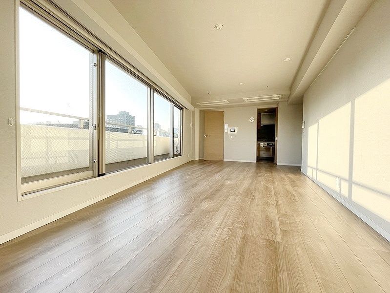 お問合せは(株)タウンハウジングレジデンス事業部 赤坂店・恵比寿店までお問合せ下さい。