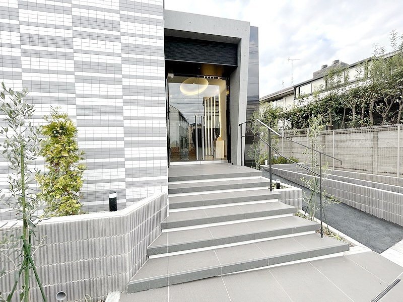 部屋探しは株式会社 タウンハウジング までお気軽にお問合せ下さい。
クレジットカード決済・首都圏を中心直営143店舗 仲介件数全国2位の豊富な実績!諸費用・審査等・何でもご相談下さい。