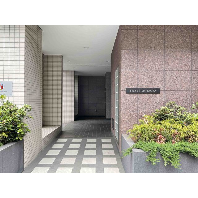 部屋探しは株式会社 タウンハウジング までお気軽にお問合せ下さい。
クレジットカード決済・首都圏を中心直営143店舗 仲介件数全国2位の豊富な実績!諸費用・審査等・何でもご相談下さい。