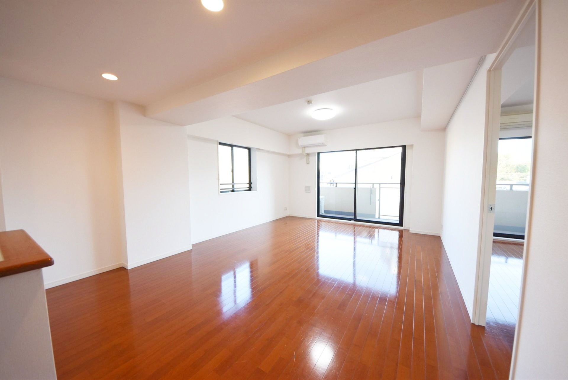 お問合せは(株)タウンハウジングレジデンス事業部【03-5563-9055】までお気軽にお問合せ下さい。