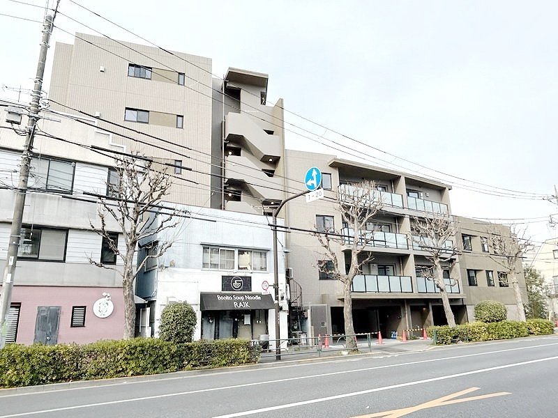 お部屋探しは株式会社 タウンハウジング までお気軽にお問合せ下さい。
クレジットカード決済・首都圏を中心直営143店舗 仲介件数全国2位の豊富な実績!諸費用・審査等・何でもご相談下さい。