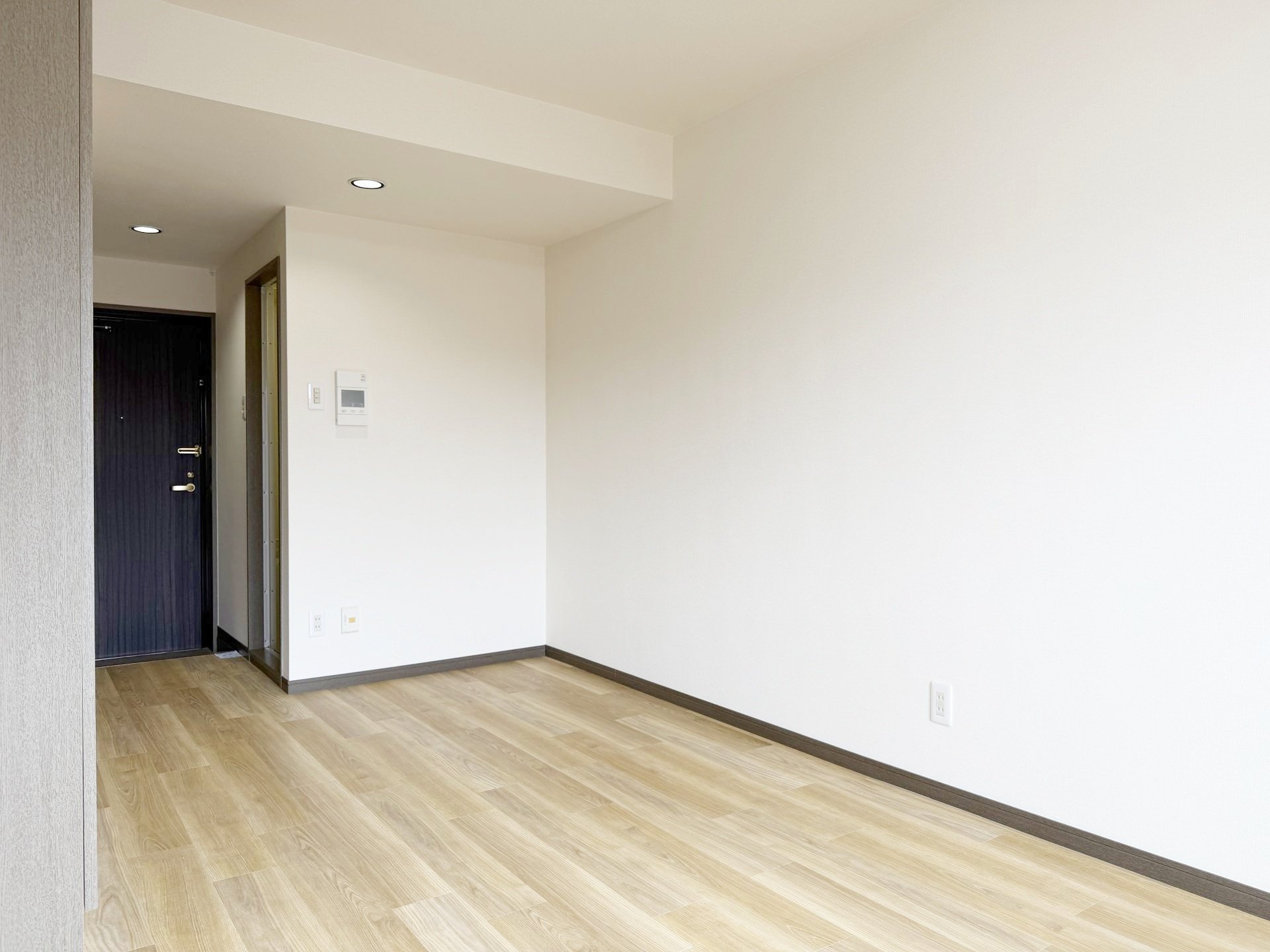 お部屋探しは株式会社 タウンハウジング までお気軽にお問合せ下さい。
クレジットカード決済・首都圏を中心直営143店舗 仲介件数全国2位の豊富な実績!諸費用・審査等・何でもご相談下さい。