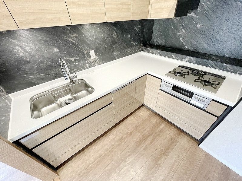 お問合せは(株)タウンハウジングレジデンス事業部 赤坂店・恵比寿店までお問合せ下さい。