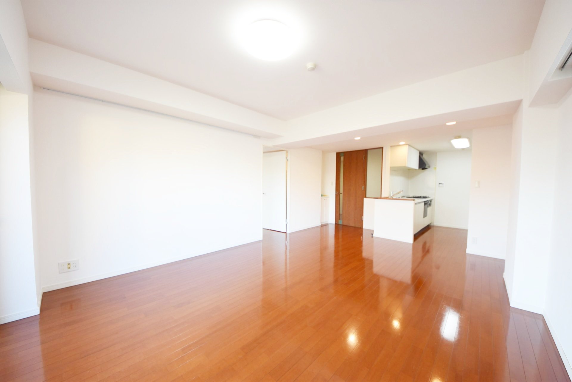 お問合せは(株)タウンハウジングレジデンス事業部【03-5563-9055】までお気軽にお問合せ下さい。