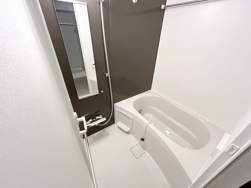 お部屋探しは株式会社 タウンハウジング までお気軽にお問合せ下さい。
クレジットカード決済・首都圏を中心直営143店舗 仲介件数全国2位の豊富な実績!諸費用・審査等・何でもご相談下さい。