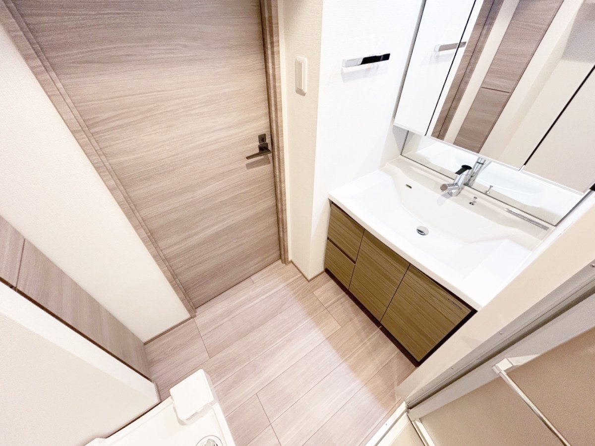 お部屋探しは株式会社 タウンハウジング までお気軽にお問合せ下さい。
クレジットカード決済・首都圏を中心直営143店舗 仲介件数全国2位の豊富な実績!諸費用・審査等・何でもご相談下さい。