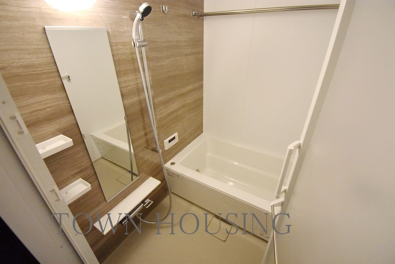 お部屋探しは株式会社 タウンハウジング までお気軽にお問合せ下さい。
クレジットカード決済・首都圏を中心直営143店舗 仲介件数全国2位の豊富な実績!諸費用・審査等・何でもご相談下さい。