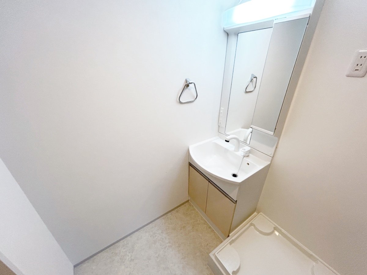 お部屋探しは株式会社 タウンハウジング までお気軽にお問合せ下さい。
クレジットカード決済・首都圏を中心直営143店舗 仲介件数全国2位の豊富な実績!諸費用・審査等・何でもご相談下さい。