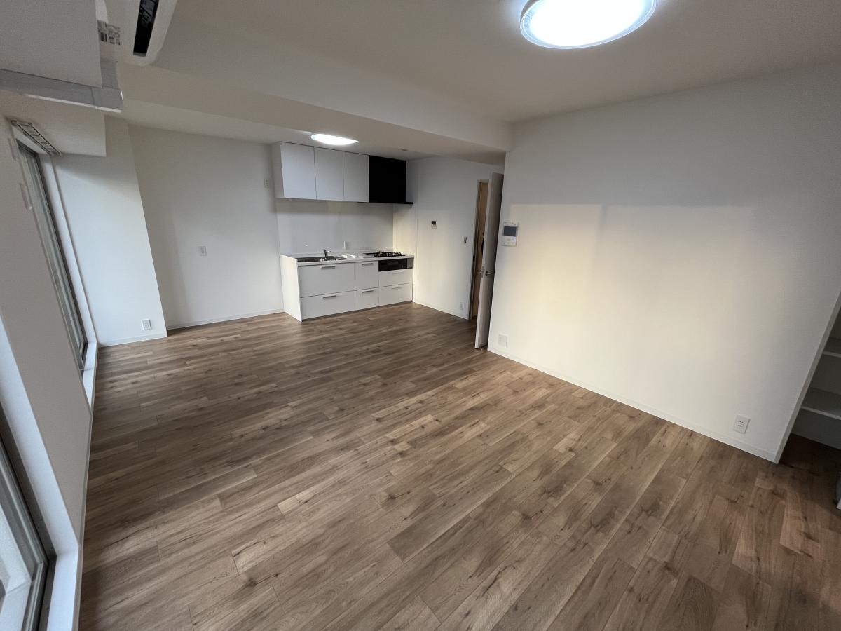 お部屋探しは株式会社 タウンハウジング までお気軽にお問合せ下さい。
クレジットカード決済・首都圏を中心直営143店舗 仲介件数全国2位の豊富な実績!諸費用・審査等・何でもご相談下さい。