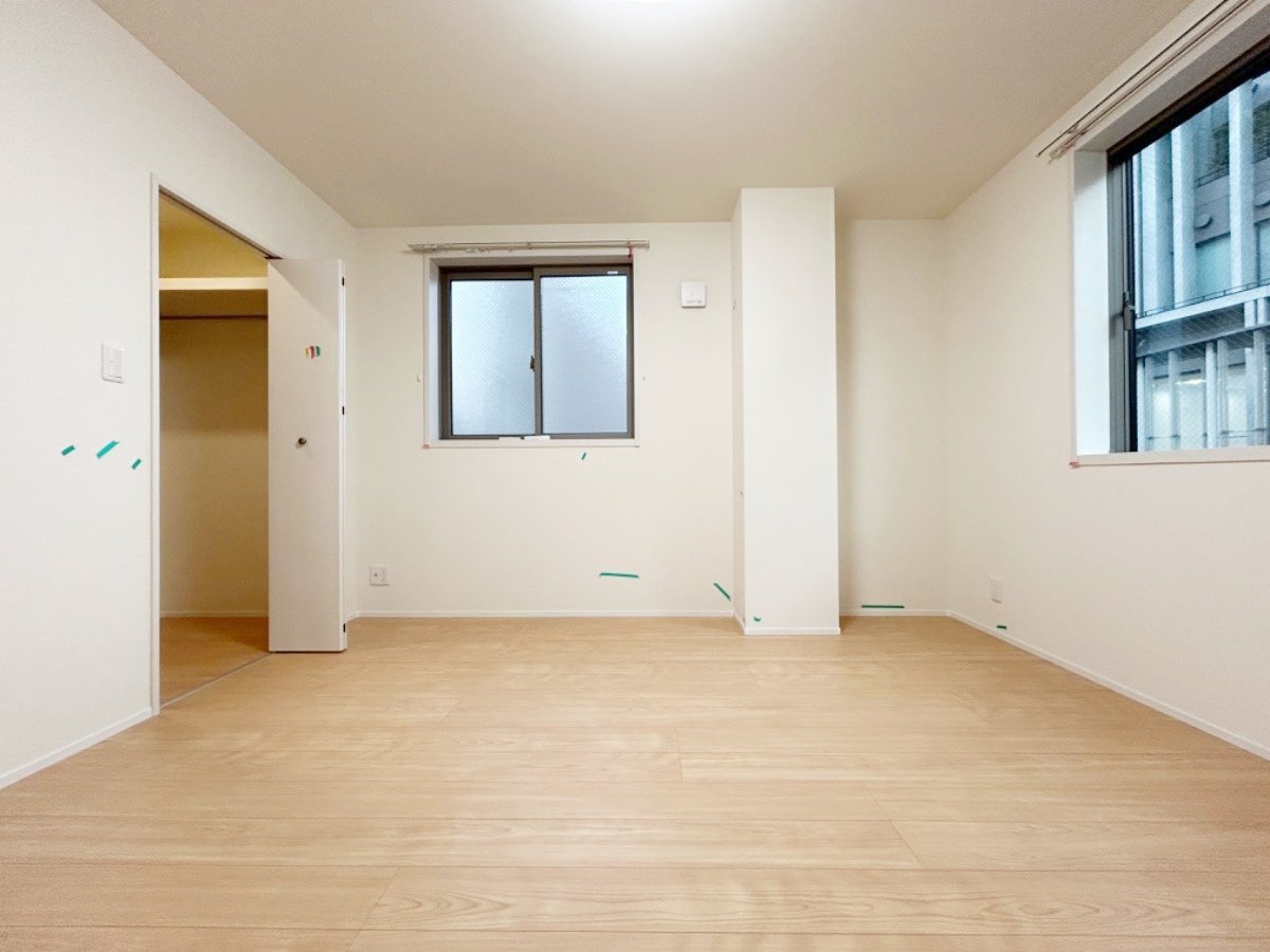 お部屋探しは株式会社 タウンハウジング までお気軽にお問合せ下さい。
クレジットカード決済・首都圏を中心直営143店舗 仲介件数全国2位の豊富な実績!諸費用・審査等・何でもご相談下さい。