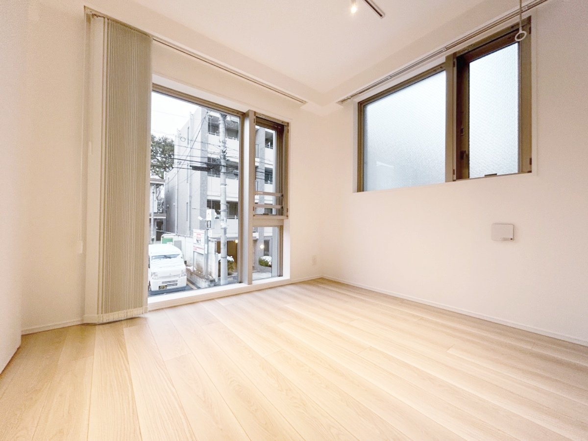 お部屋探しは株式会社 タウンハウジング までお気軽にお問合せ下さい。
クレジットカード決済・首都圏を中心直営143店舗 仲介件数全国2位の豊富な実績!諸費用・審査等・何でもご相談下さい。