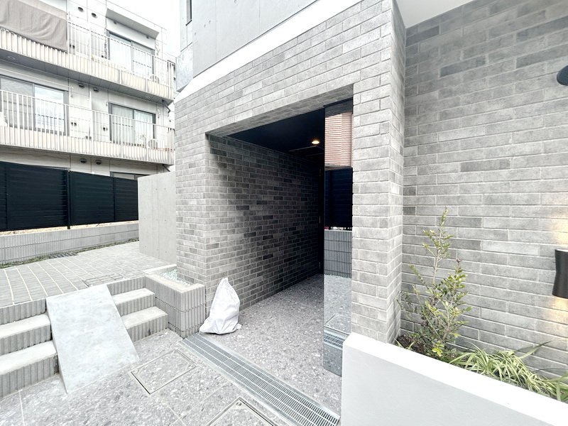 部屋探しは株式会社 タウンハウジング までお気軽にお問合せ下さい。
クレジットカード決済・首都圏を中心直営143店舗 仲介件数全国2位の豊富な実績!諸費用・審査等・何でもご相談下さい。