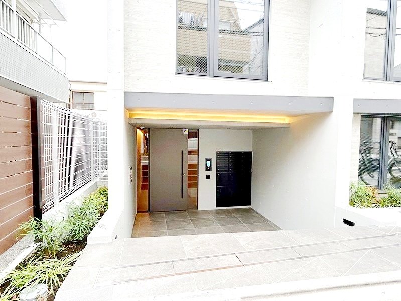 部屋探しは株式会社 タウンハウジング までお気軽にお問合せ下さい。
クレジットカード決済・首都圏を中心直営143店舗 仲介件数全国2位の豊富な実績!諸費用・審査等・何でもご相談下さい。