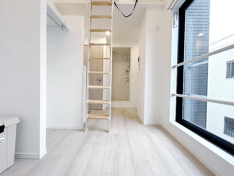 部屋探しは株式会社 タウンハウジング までお気軽にお問合せ下さい。
クレジットカード決済・首都圏を中心直営143店舗 仲介件数全国2位の豊富な実績!諸費用・審査等・何でもご相談下さい。