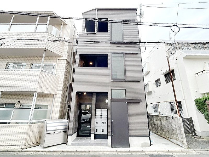 お部屋探しは株式会社 タウンハウジング までお気軽にお問合せ下さい。
クレジットカード決済・首都圏を中心直営143店舗 仲介件数全国2位の豊富な実績!諸費用・審査等・何でもご相談下さい。