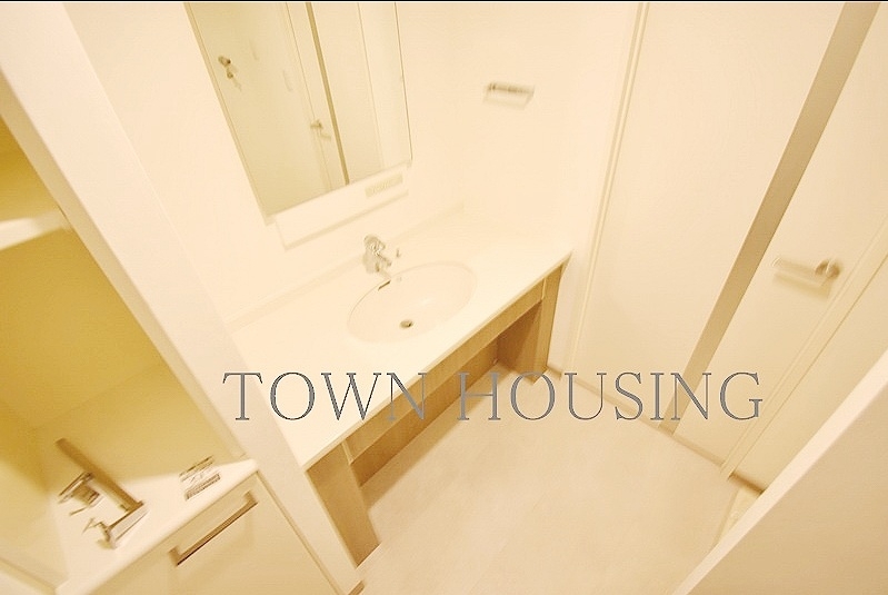 お部屋探しは株式会社 タウンハウジング までお気軽にお問合せ下さい。
クレジットカード決済・首都圏を中心直営143店舗 仲介件数全国2位の豊富な実績!諸費用・審査等・何でもご相談下さい。