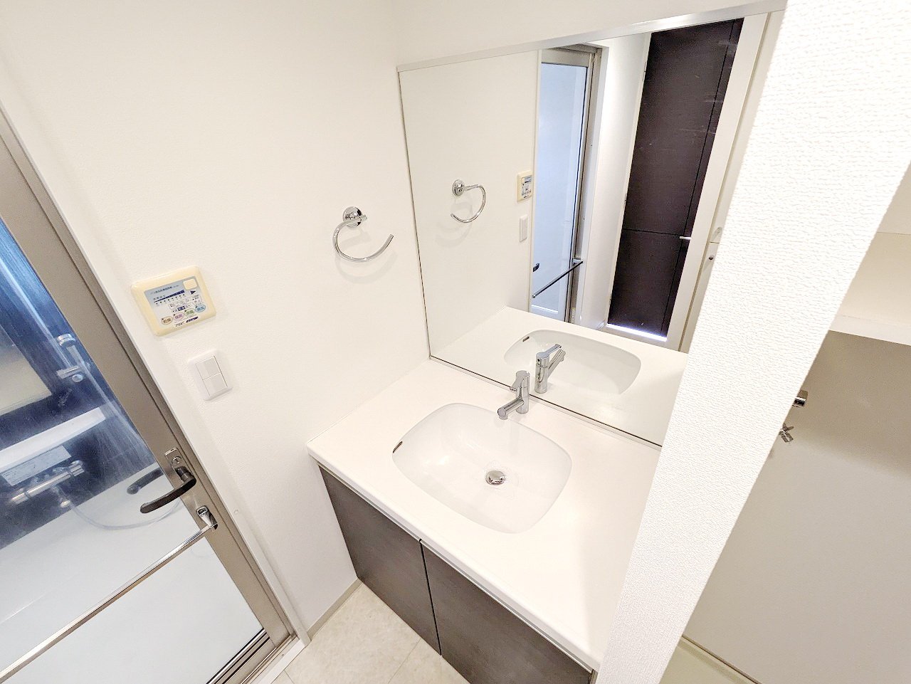 お問合せは(株)タウンハウジングレジデンス事業部【03-5563-9055】までお気軽にお問合せ下さい。