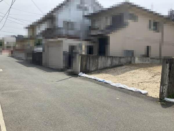 前面道路含む外観