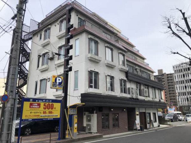 前面道路含む外観