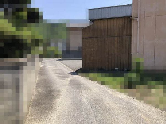 前面道路含む外観