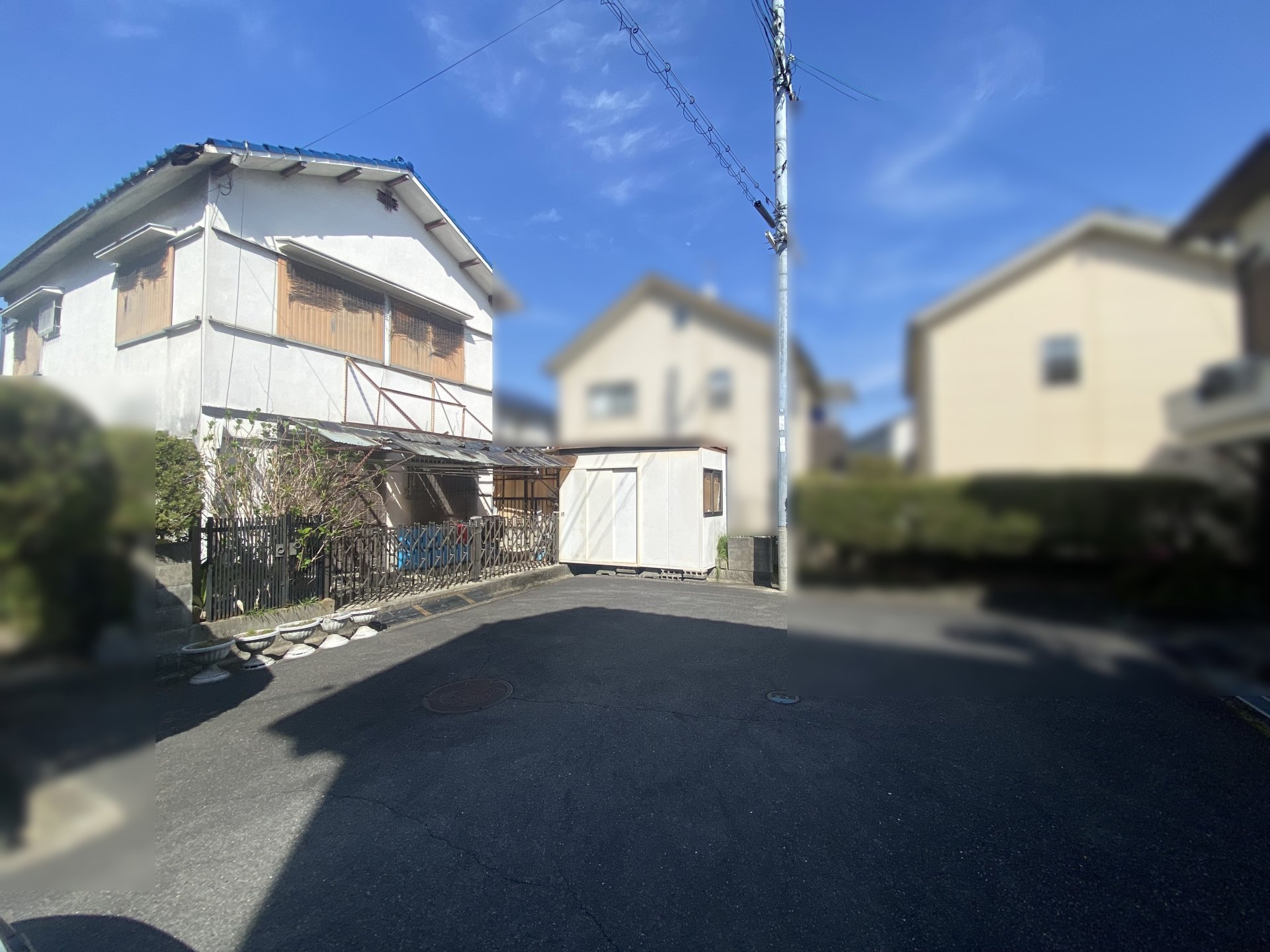 前面道路含む外観
