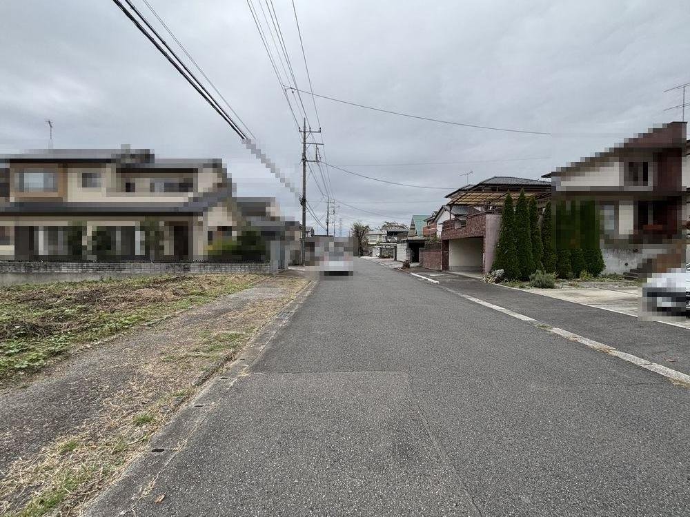 前面道路含む外観