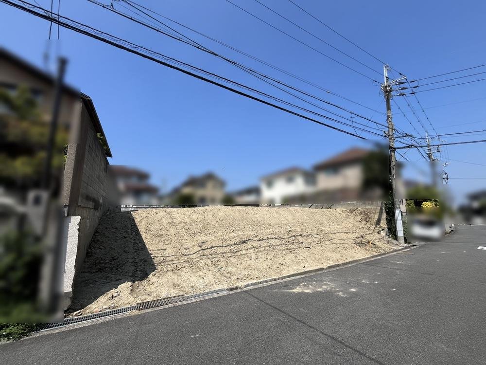 前面道路含む外観