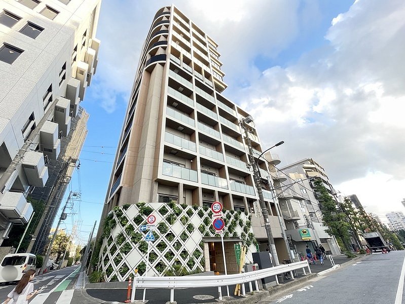 お部屋探しは株式会社 タウンハウジング までお気軽にお問合せ下さい。
クレジットカード決済・首都圏を中心直営143店舗 仲介件数全国2位の豊富な実績!諸費用・審査等・何でもご相談下さい。