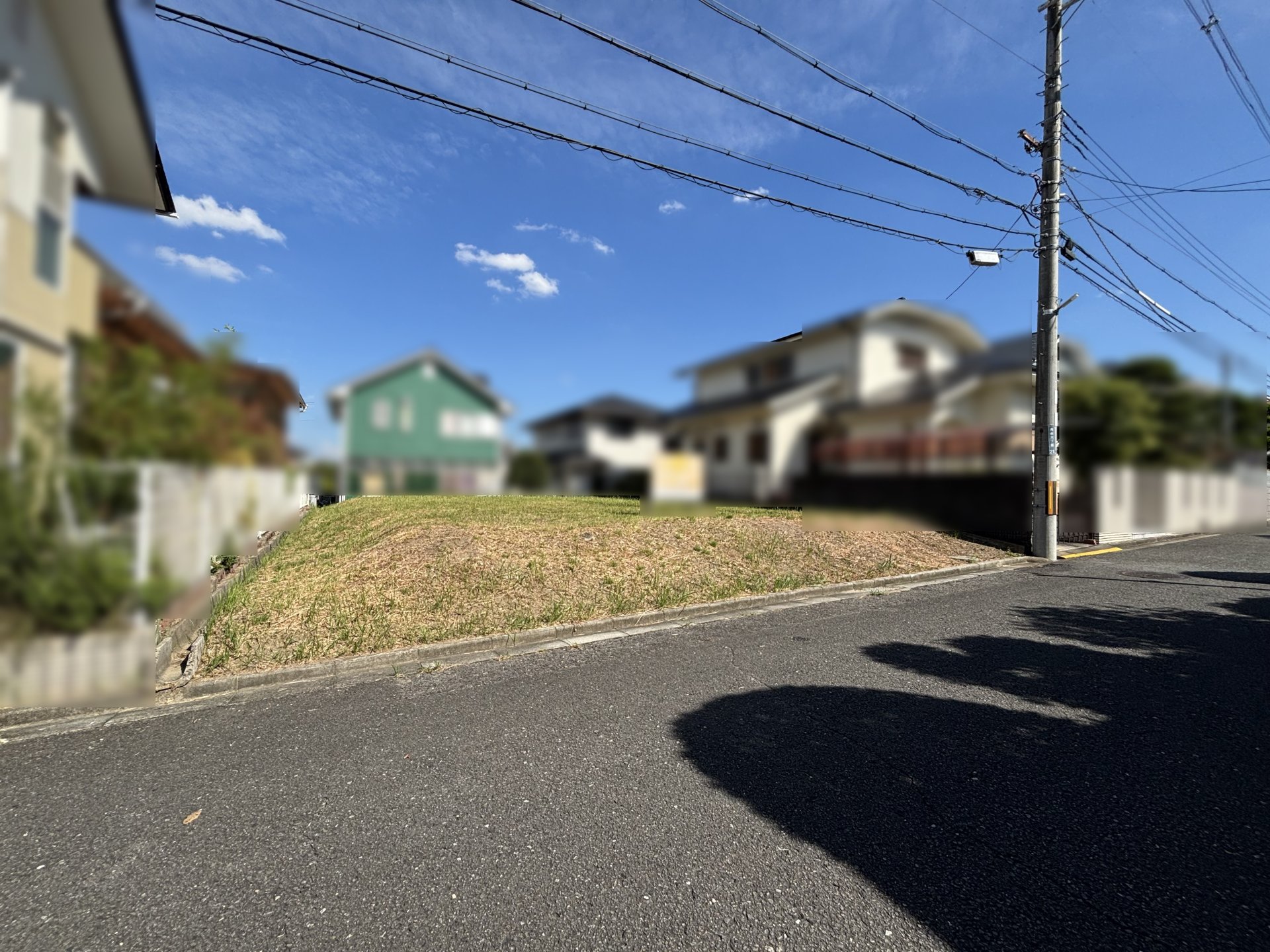 前面道路含む外観
