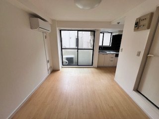 お部屋探しは株式会社 タウンハウジング までお気軽にお問合せ下さい。
クレジットカード決済・首都圏を中心直営143店舗 仲介件数全国2位の豊富な実績!諸費用・審査等・何でもご相談下さい。