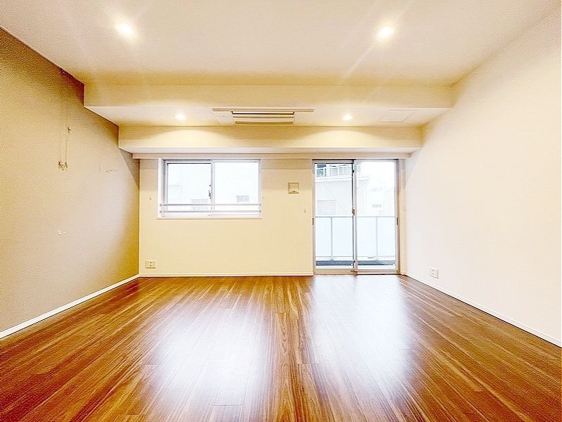 お部屋探しは株式会社 タウンハウジング までお気軽にお問合せ下さい。
クレジットカード決済・首都圏を中心直営143店舗 仲介件数全国2位の豊富な実績!諸費用・審査等・何でもご相談下さい。