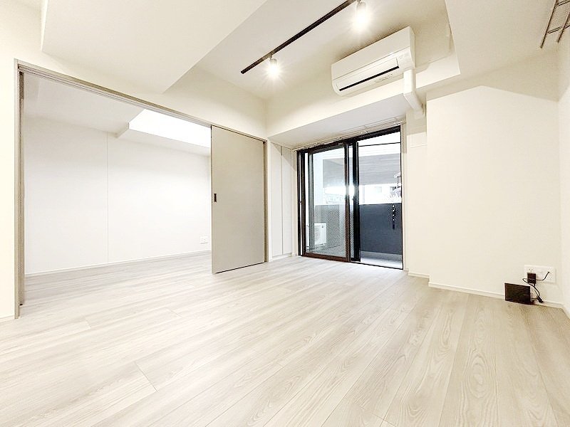 お部屋探しは株式会社 タウンハウジング までお気軽にお問合せ下さい。
クレジットカード決済・首都圏を中心直営143店舗 仲介件数全国2位の豊富な実績!諸費用・審査等・何でもご相談下さい。