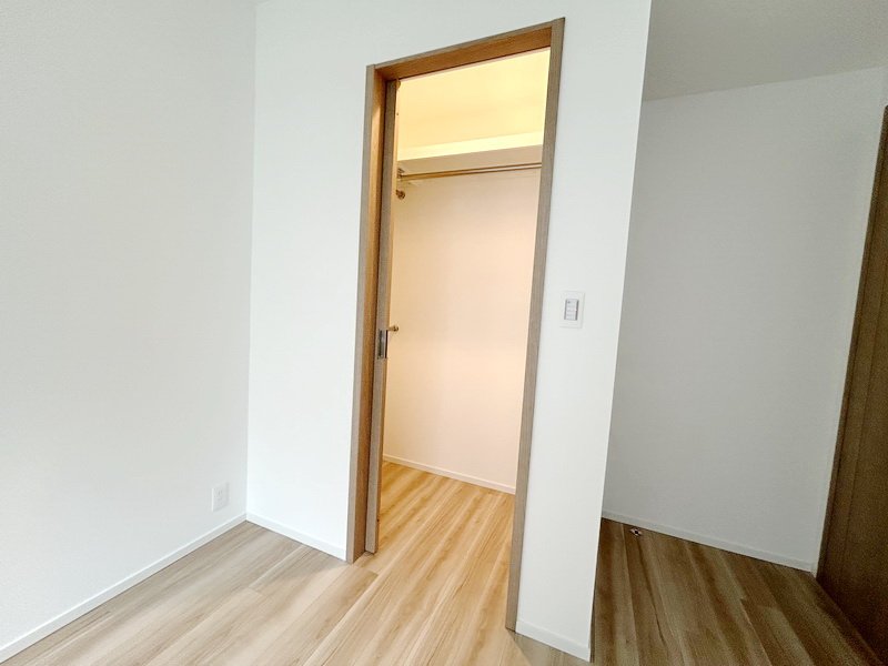 お部屋探しは株式会社 タウンハウジング までお気軽にお問合せ下さい。
クレジットカード決済・首都圏を中心直営143店舗 仲介件数全国2位の豊富な実績!諸費用・審査等・何でもご相談下さい。