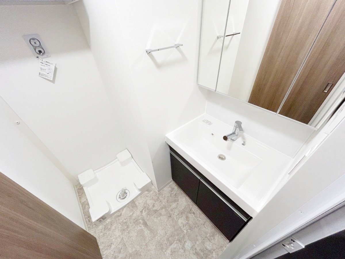 お部屋探しは株式会社 タウンハウジング までお気軽にお問合せ下さい。
クレジットカード決済・首都圏を中心直営143店舗 仲介件数全国2位の豊富な実績!諸費用・審査等・何でもご相談下さい。