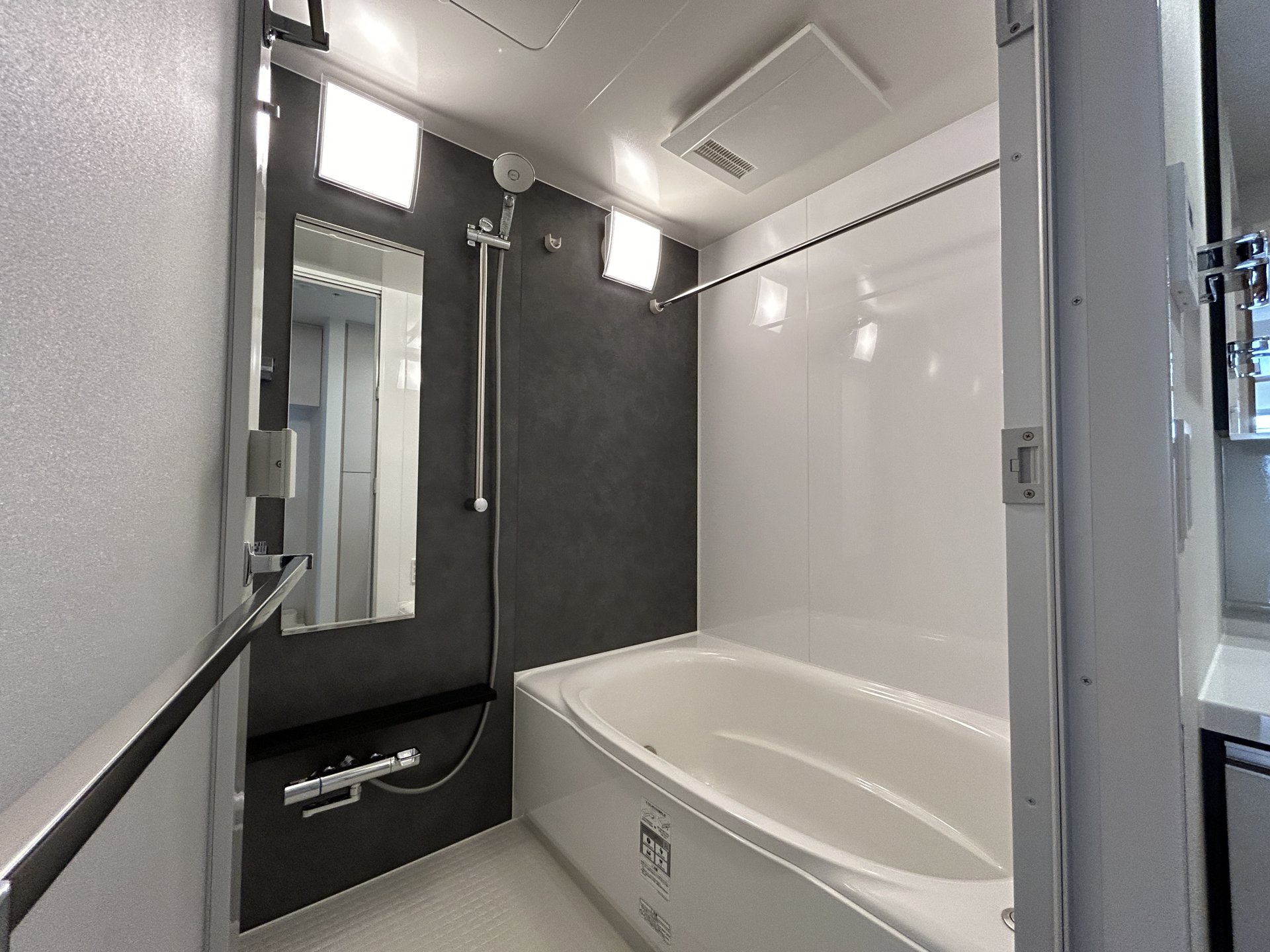 お部屋探しは株式会社 タウンハウジング までお気軽にお問合せ下さい。
クレジットカード決済・首都圏を中心直営143店舗 仲介件数全国2位の豊富な実績!諸費用・審査等・何でもご相談下さい。