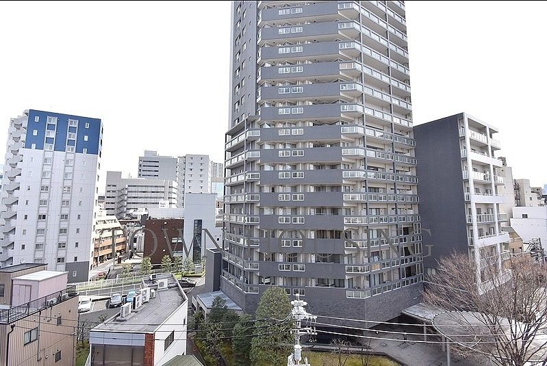 お部屋探しは株式会社 タウンハウジング までお気軽にお問合せ下さい。
クレジットカード決済・首都圏を中心直営143店舗 仲介件数全国2位の豊富な実績!諸費用・審査等・何でもご相談下さい。