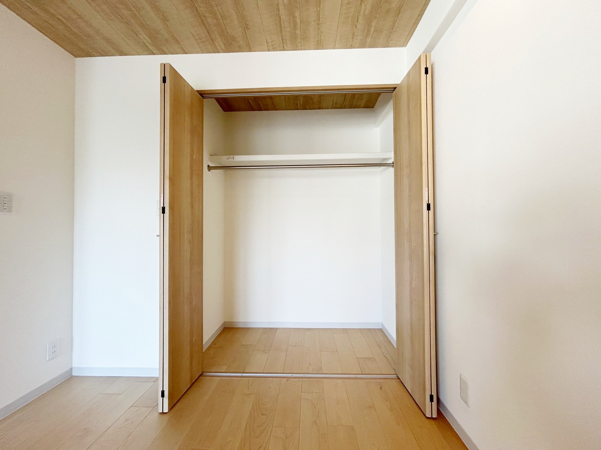 お部屋探しは株式会社 タウンハウジング までお気軽にお問合せ下さい。
クレジットカード決済・首都圏を中心直営143店舗 仲介件数全国2位の豊富な実績!諸費用・審査等・何でもご相談下さい。