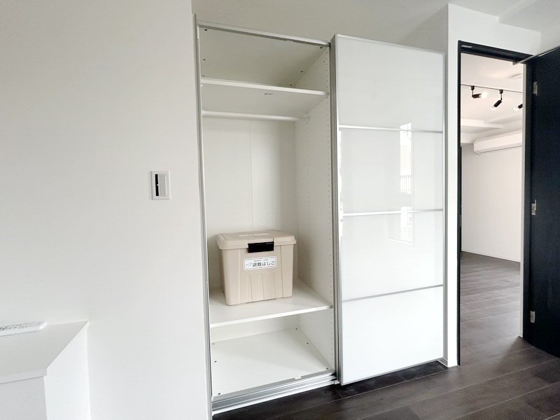 お部屋探しは株式会社 タウンハウジング までお気軽にお問合せ下さい。
クレジットカード決済・首都圏を中心直営143店舗 仲介件数全国2位の豊富な実績!諸費用・審査等・何でもご相談下さい。