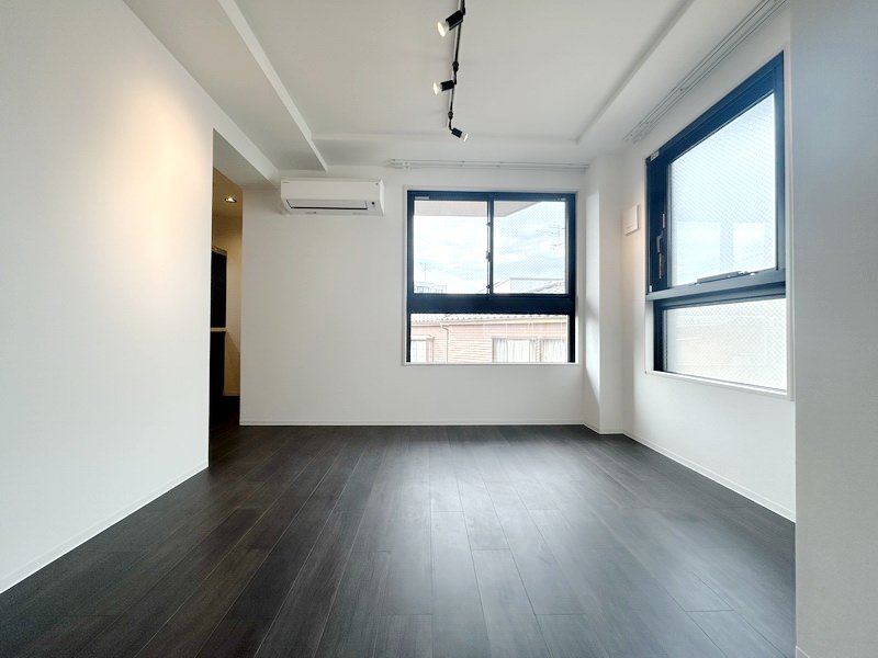 お部屋探しは株式会社 タウンハウジング までお気軽にお問合せ下さい。
クレジットカード決済・首都圏を中心直営143店舗 仲介件数全国2位の豊富な実績!諸費用・審査等・何でもご相談下さい。