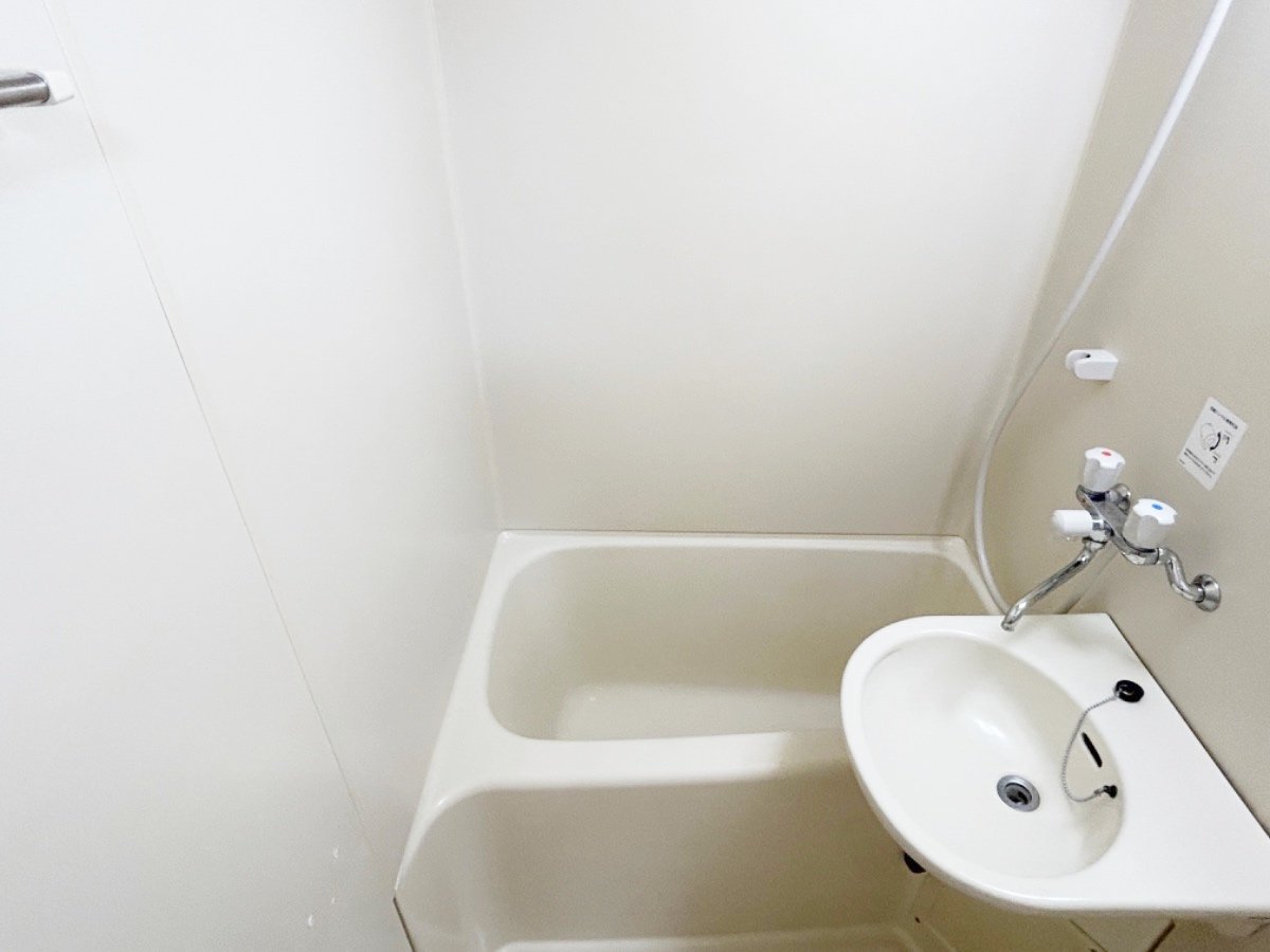 お部屋探しは株式会社 タウンハウジング までお気軽にお問合せ下さい。
クレジットカード決済・首都圏を中心直営143店舗 仲介件数全国2位の豊富な実績!諸費用・審査等・何でもご相談下さい。