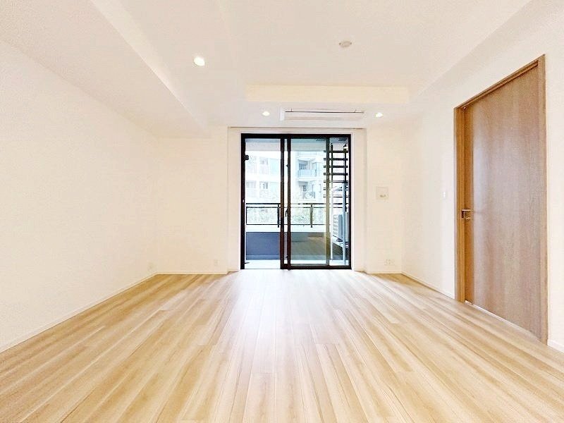 お部屋探しは株式会社 タウンハウジング までお気軽にお問合せ下さい。
クレジットカード決済・首都圏を中心直営143店舗 仲介件数全国2位の豊富な実績!諸費用・審査等・何でもご相談下さい。