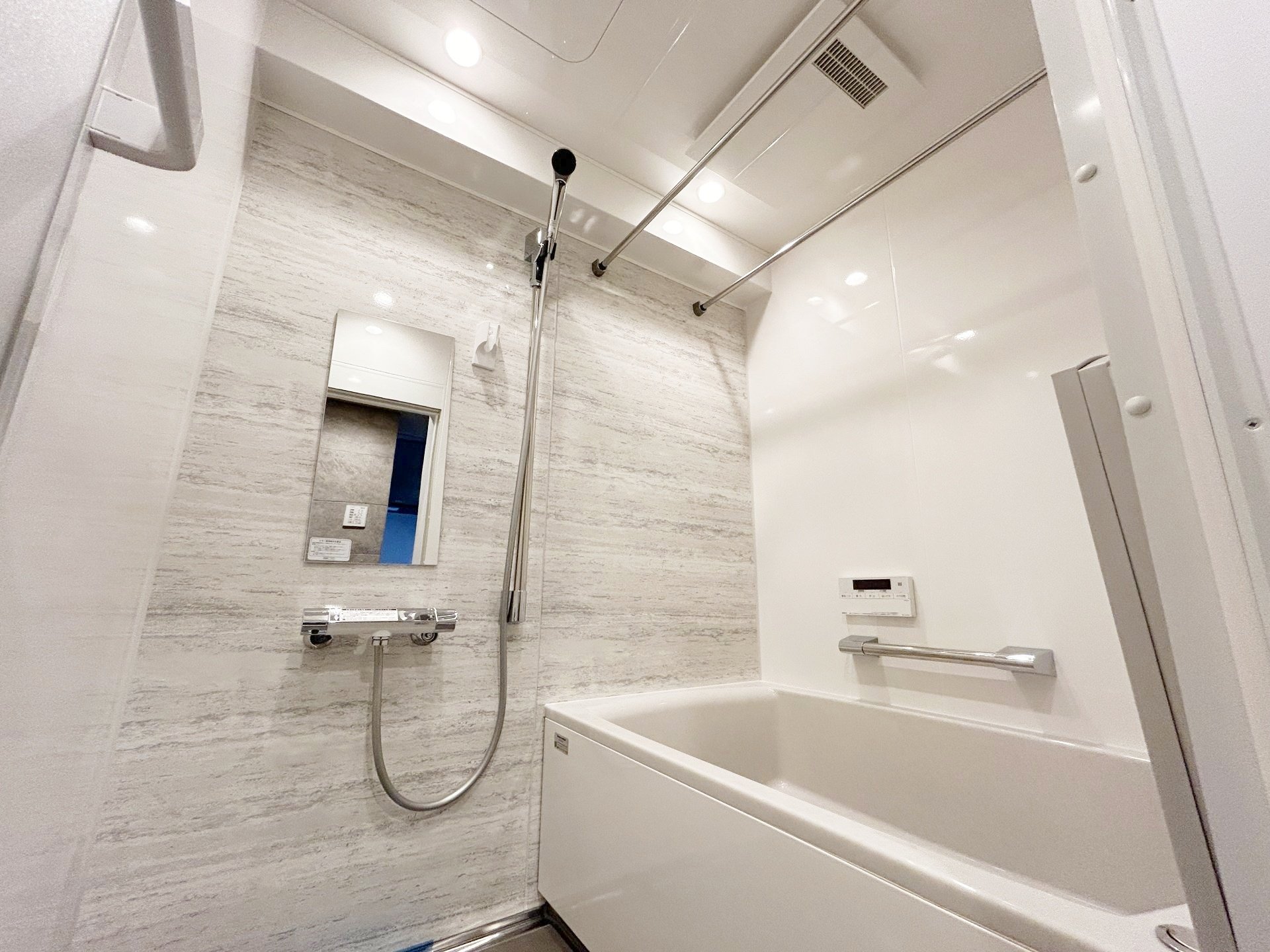 お部屋探しは株式会社 タウンハウジング までお気軽にお問合せ下さい。
クレジットカード決済・首都圏を中心直営143店舗 仲介件数全国2位の豊富な実績!諸費用・審査等・何でもご相談下さい。