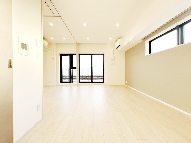 お部屋探しは株式会社 タウンハウジング までお気軽にお問合せ下さい。
クレジットカード決済・首都圏を中心直営143店舗 仲介件数全国2位の豊富な実績!諸費用・審査等・何でもご相談下さい。